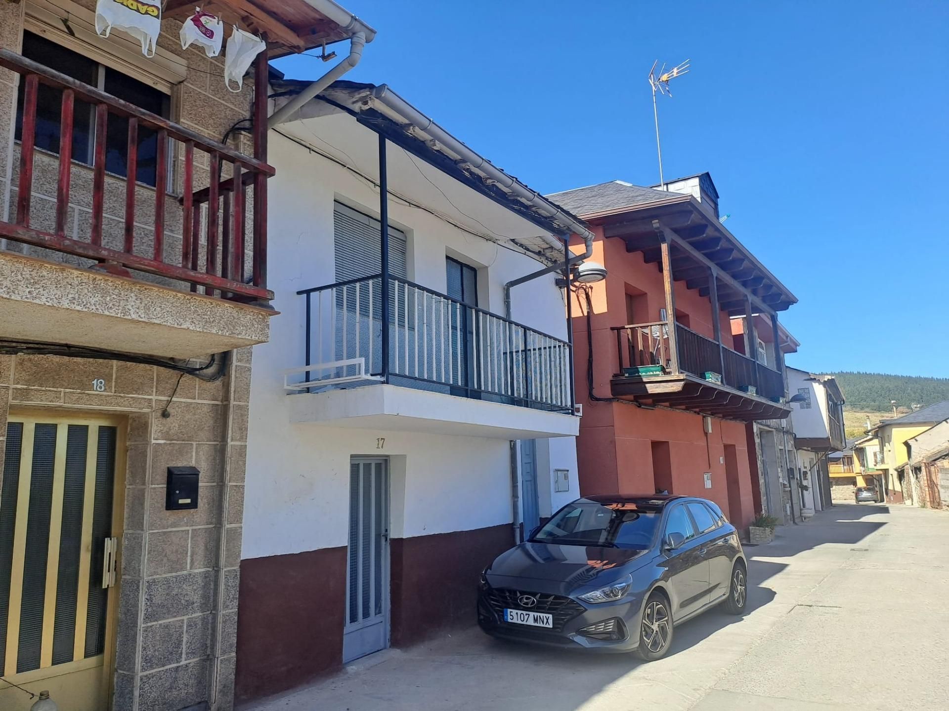 Vista exterior de Casa o chalet en venta en Ponferrada
