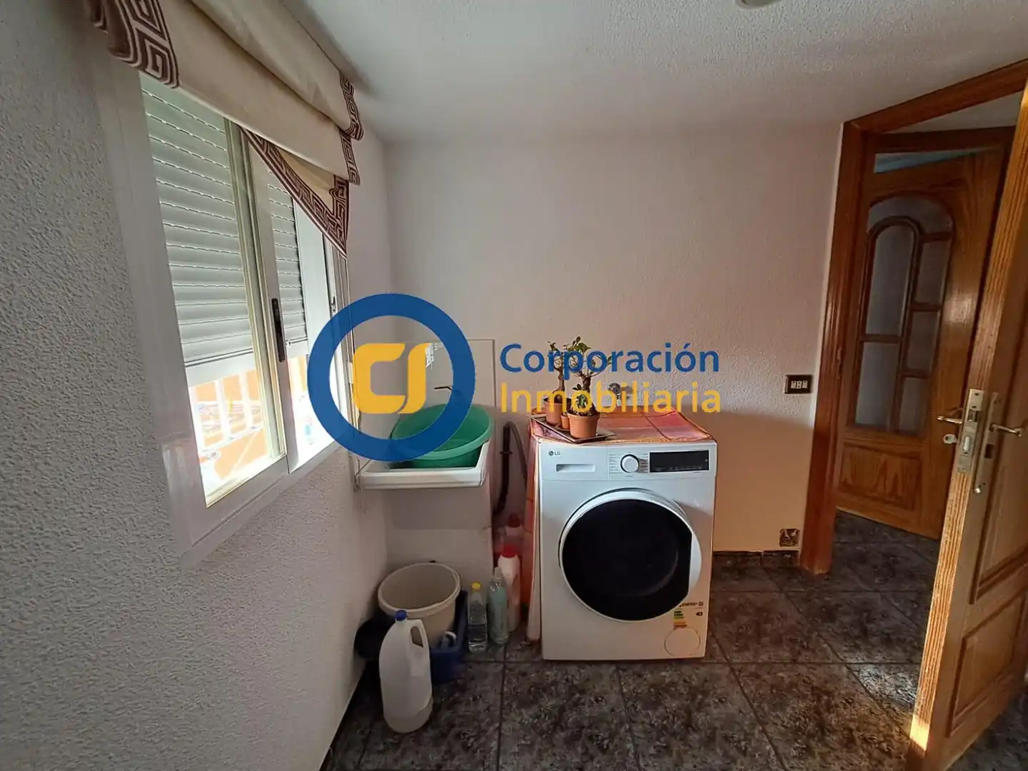Casa adosada en venta en Lorca con Terraza, Trastero y Amueblado