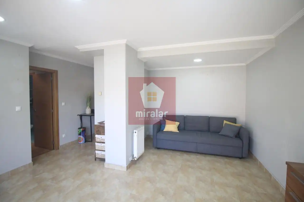 Sala d'estar de Àtic en venda en Ponteareas amb Calefacció i Traster