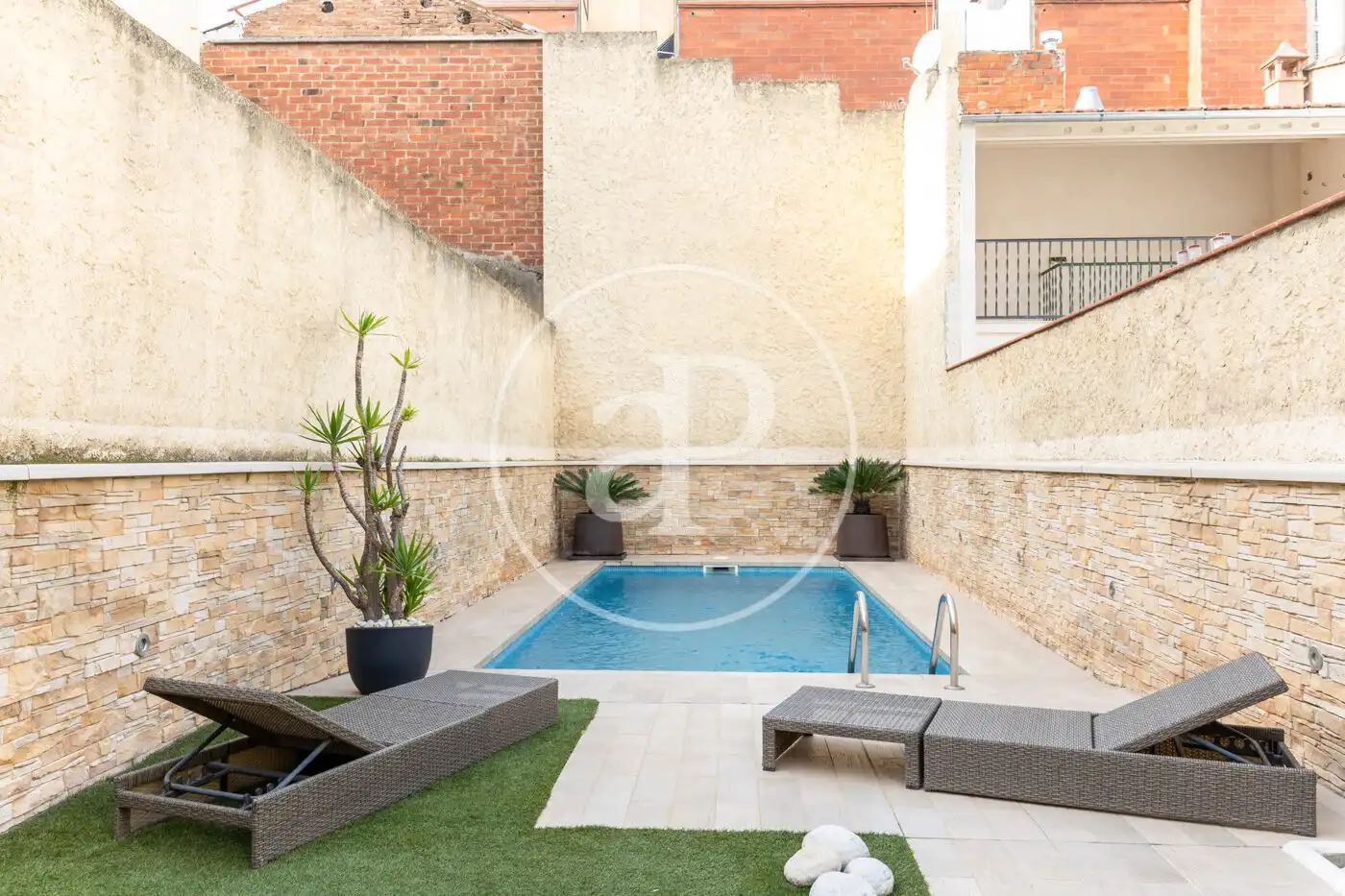 Piscina de Dúplex en venda en Sabadell amb Aire condicionat, Calefacció i Terrassa