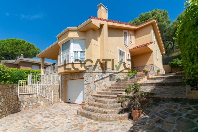 Casa-chalet en Venta en Valdemaqueda