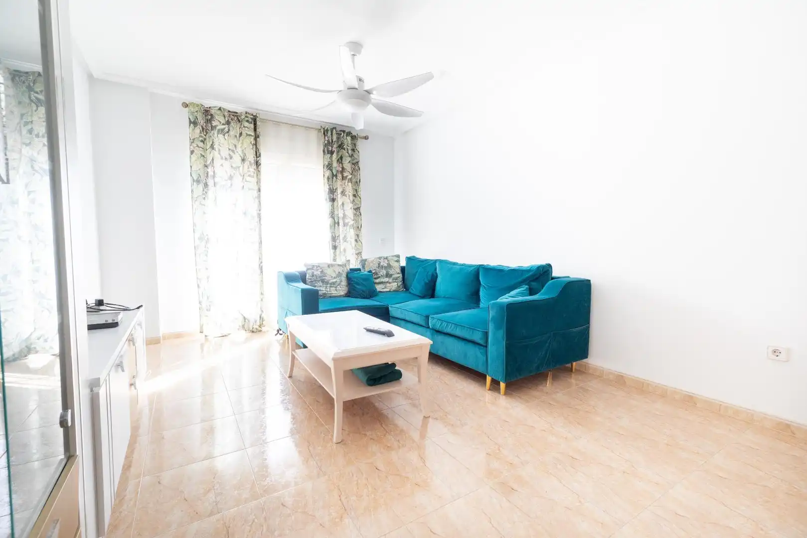 Living room of Flat for sale in Molina de Segura  with Air Conditioner, Terrace and Storage room