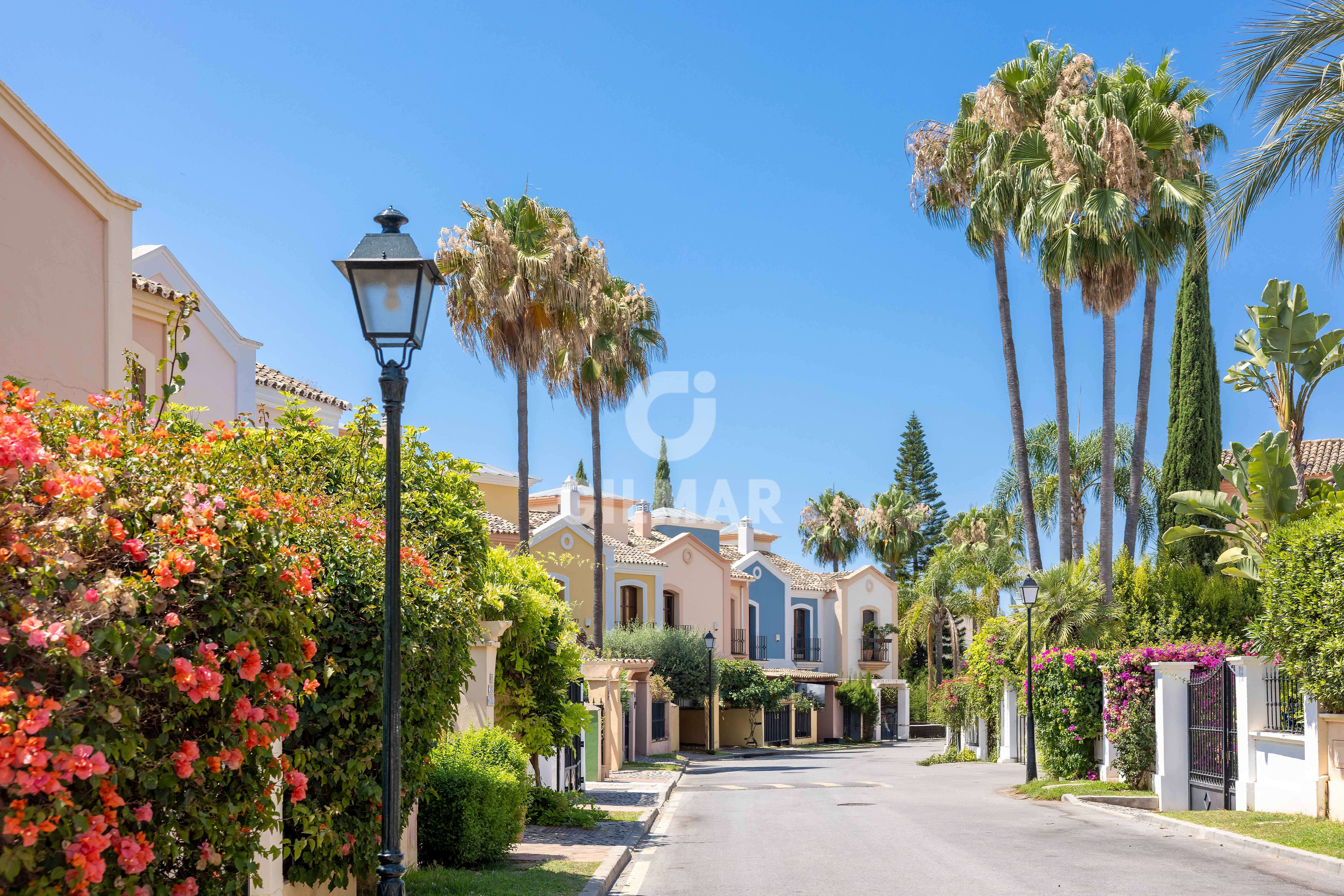 Exterior view of Single-family semi-detached for sale in Marbella  with Heating, Private garden and Swimming Pool