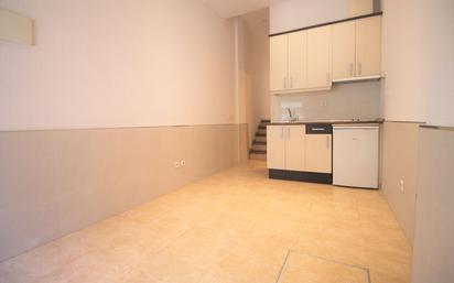 Kitchen of Apartment for sale in  Madrid Capital  with Air Conditioner, Heating and Storage room