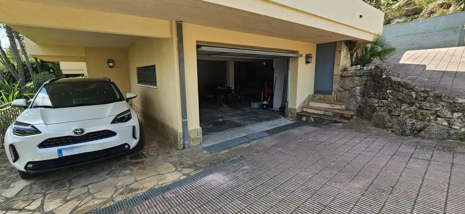 Aparcament de Casa o xalet en venda en Corbera de Llobregat amb Aire condicionat i Calefacció