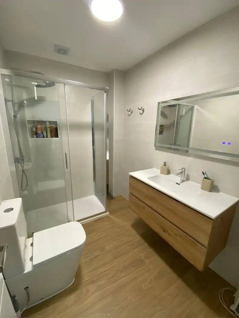 Bathroom of Houses for sale in Sevilla