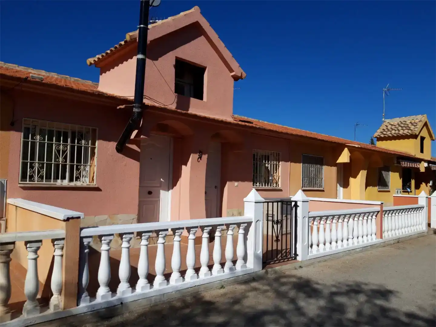 Vista exterior de Planta baixa en venda en Caravaca de la Cruz amb Aire condicionat, Moblat i Forn