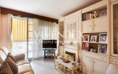 Living room of Flat for sale in  Barcelona Capital  with Balcony