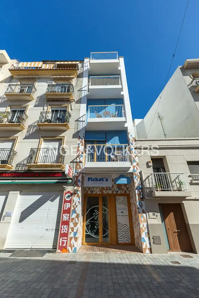 Vista exterior de Àtic en venda en Gandia amb Aire condicionat, Calefacció i Terrassa