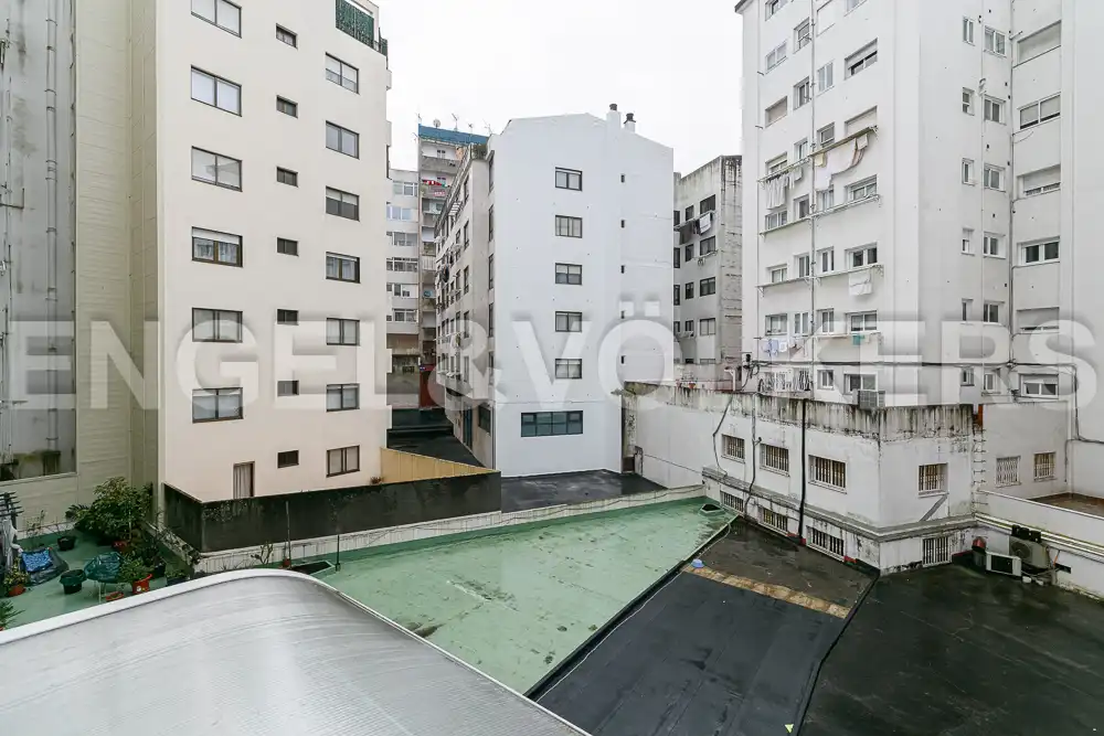 Vista exterior de Pis en venda en Vigo  amb Calefacció