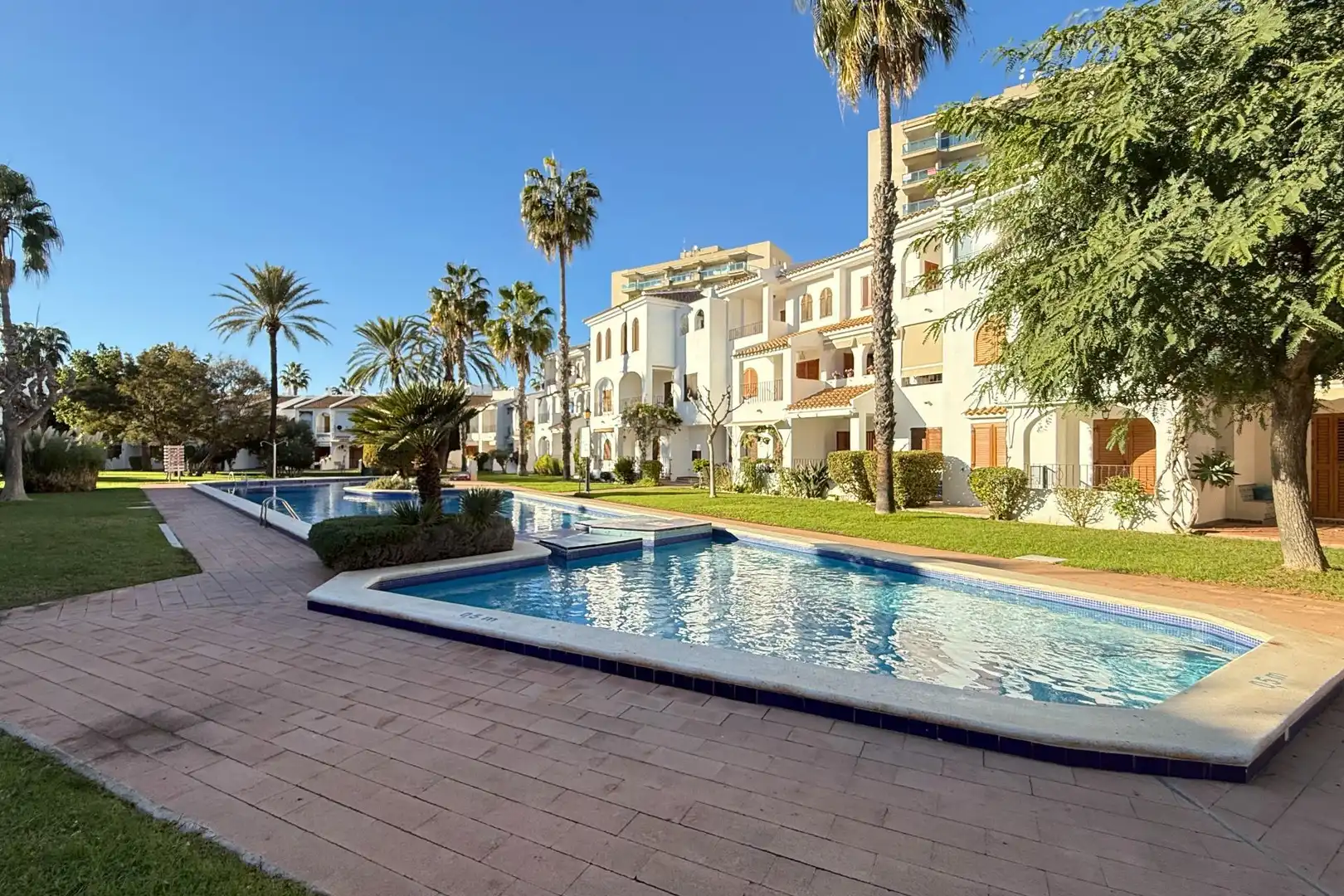 Außenansicht von Wohnung zum Verkauf in La Manga del Mar Menor mit Terrasse, Möbliert und Gemeinschaftspool