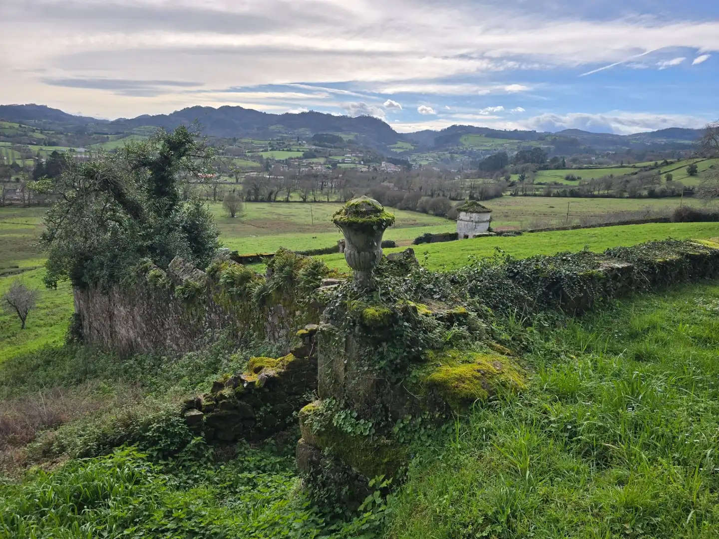 Vista exterior de Casa o chalet en venta en Villaviciosa con Calefacción y Jardín privado