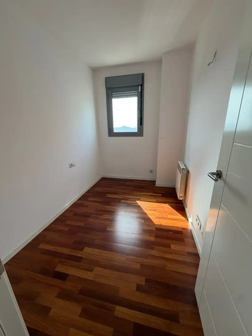 Flat with terrace for sale in Parc d’Europa, imagen 8