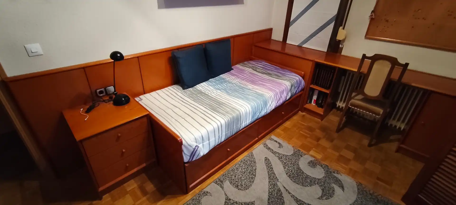 Habitación de Piso en venta en  Logroño con Calefacción, Parquet y Trastero