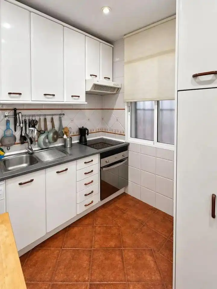 Küche von Wohnung zur Miete in Madrid mit Möbliert