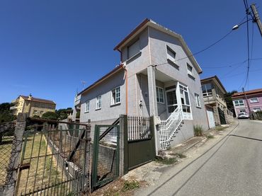 Casa con balcone in vendita a Rúa Veiga Descalza 5