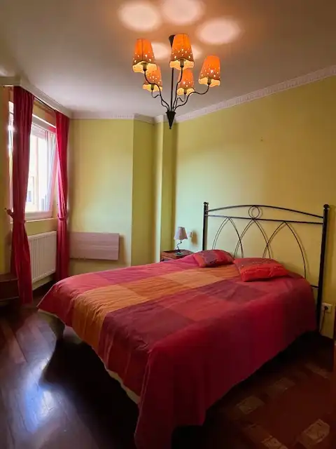 Habitación de Piso de alquiler en Santa Cruz de Bezana con Calefacción, Trastero y Amueblado