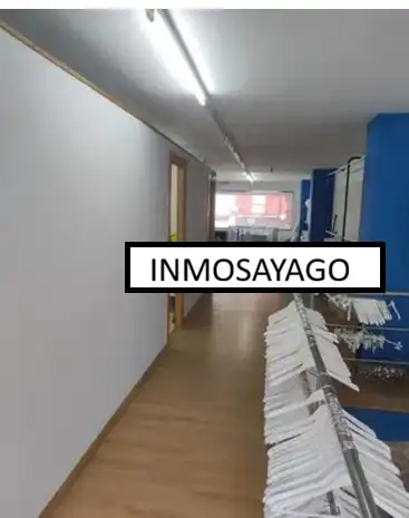 Local comercial de lloguer a Plaza de la Constitución, imagen 5