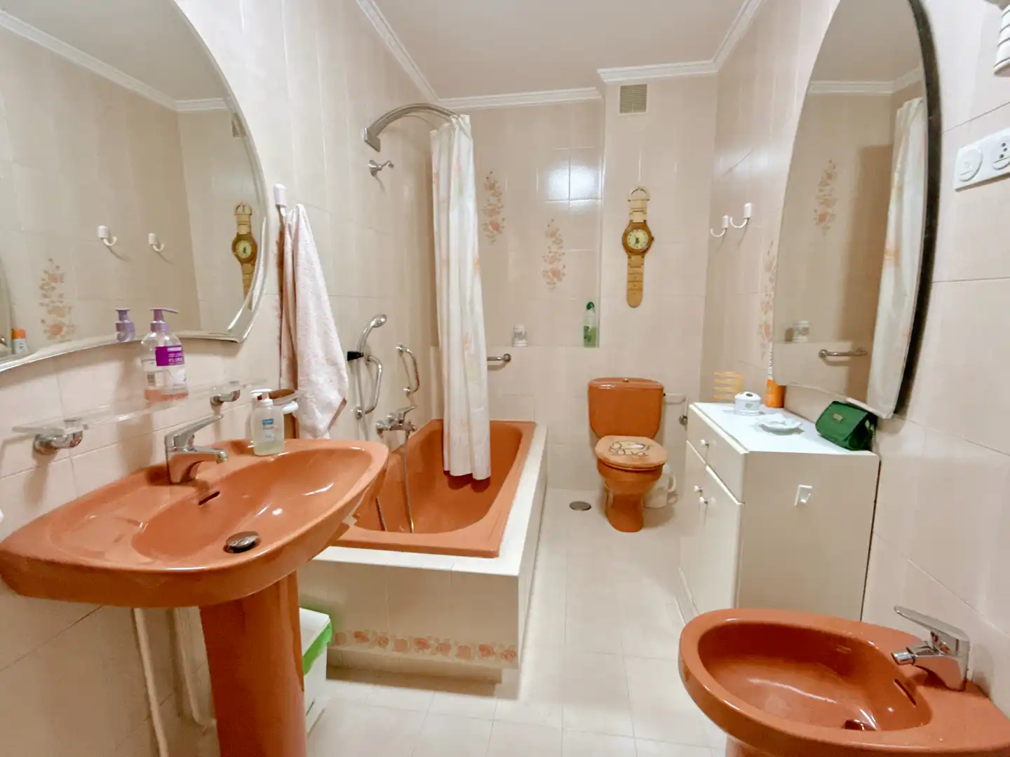 Baño de Piso en venta en Carballo con Amueblado