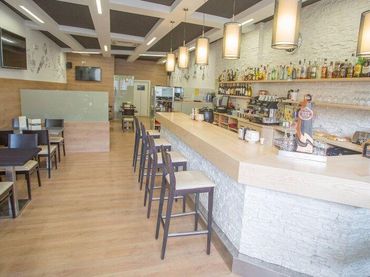 Business premises to rent in Avenida SOUSAS