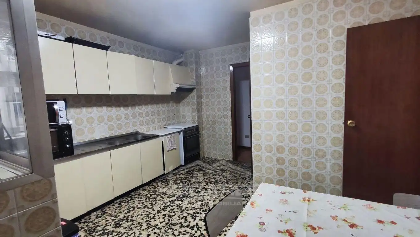Cocina de Piso en venta en Vigo  con Parquet, Trastero y Balcón