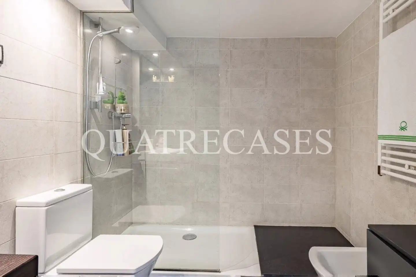 Baño de Piso en venta en Barcelona con Aire acondicionado, Calefacción y Parquet