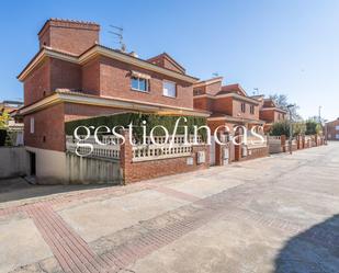 Exterior view of Single-family semi-detached for sale in Cambrils  with Heating, Private garden and Terrace