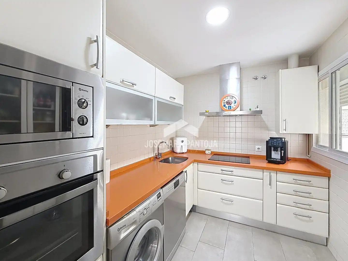 Kitchen of Flat for sale in Jerez de la Frontera  with Air Conditioner, Private garden and Parquet flooring