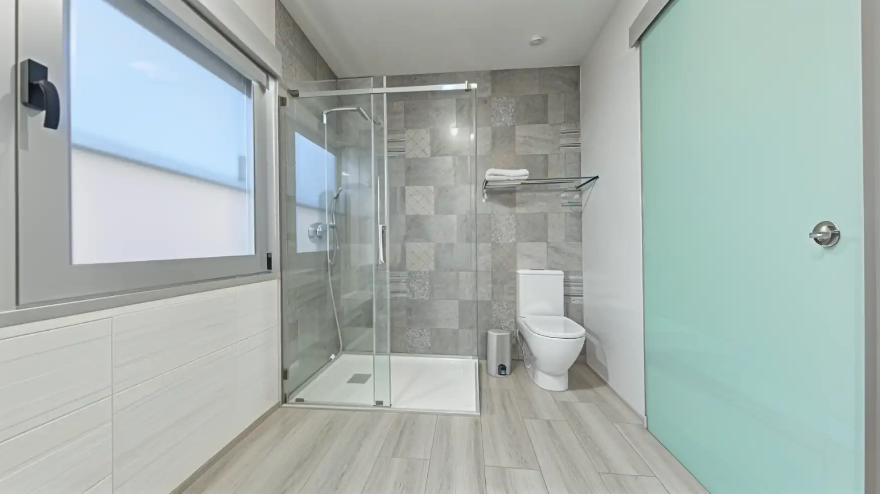 Bathroom of Houses for sale in Chiclana de la Frontera  with Air Conditioner, Heating and Terrace