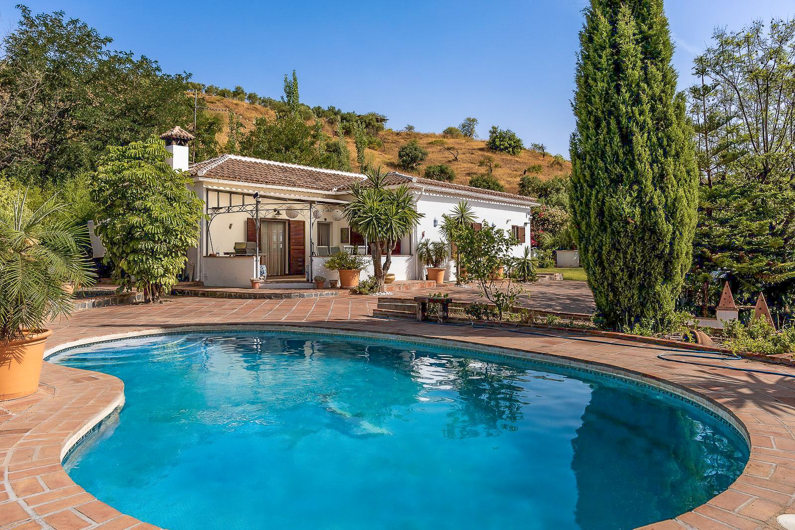Jardí de Finca rústica en venda en Tolox amb Aire condicionat, Jardí privat i Terrassa