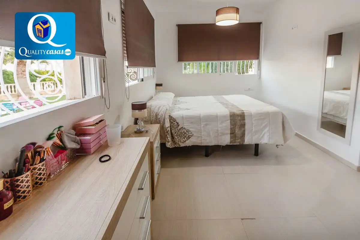 Habitación de Casa o chalet en venta en Mutxamel con Aire acondicionado, Calefacción y Terraza