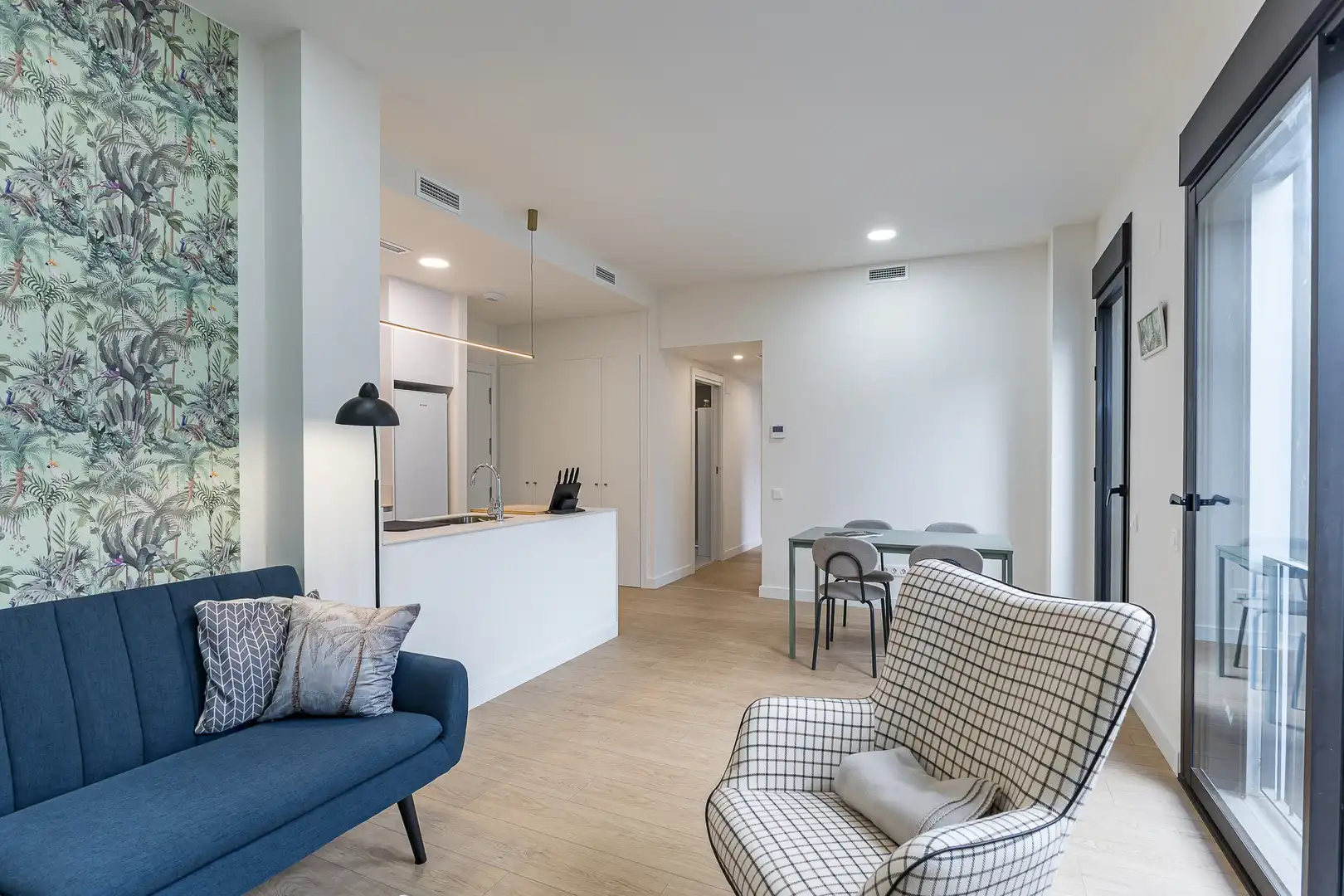 Living room of Apartments for sale in Vilanova i la Geltrú  with Air Conditioner, Heating and Storage room