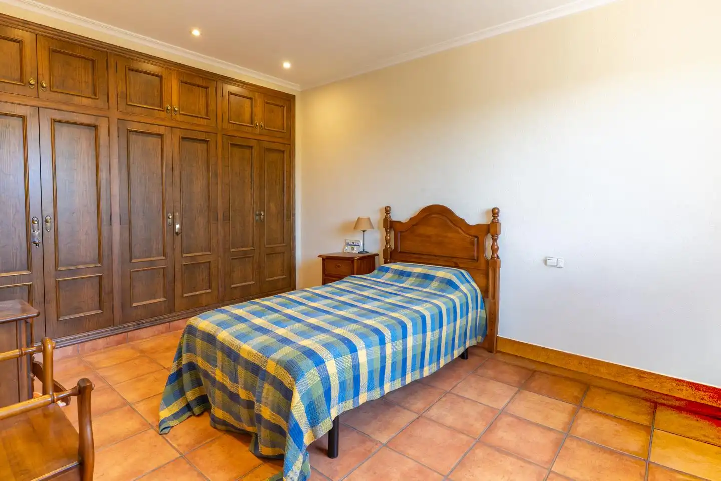 Dormitori de Casa o xalet en venda en Elche / Elx amb Calefacció, Terrassa i Traster