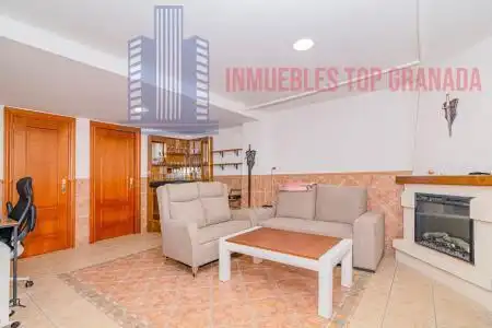 Sala d'estar de Casa o xalet en venda en Armilla amb Aire condicionat i Calefacció