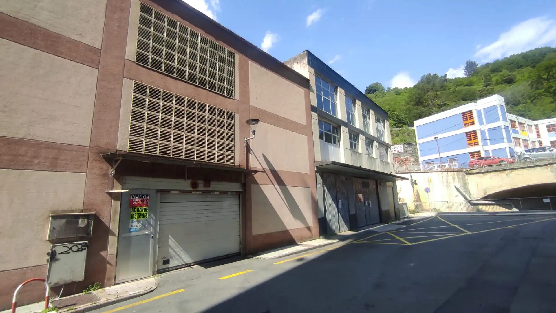 Außenansicht von Garage zum Verkauf in Ermua