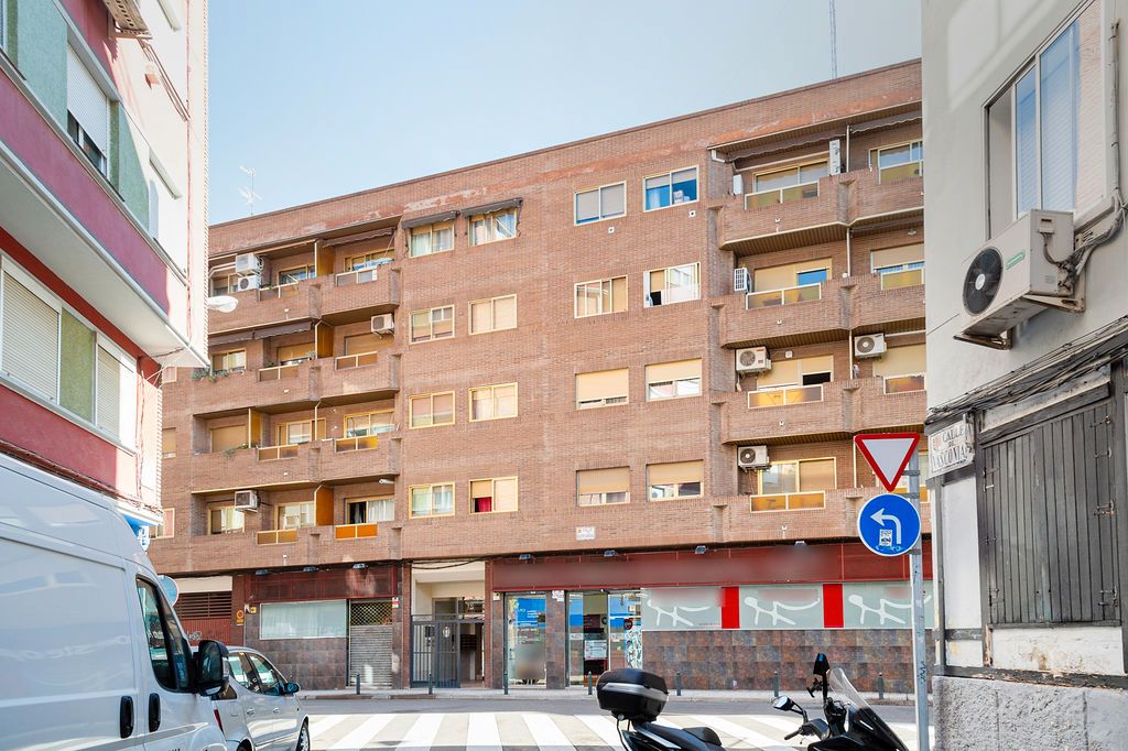 Vista exterior de Pis en venda en  Zaragoza Capital