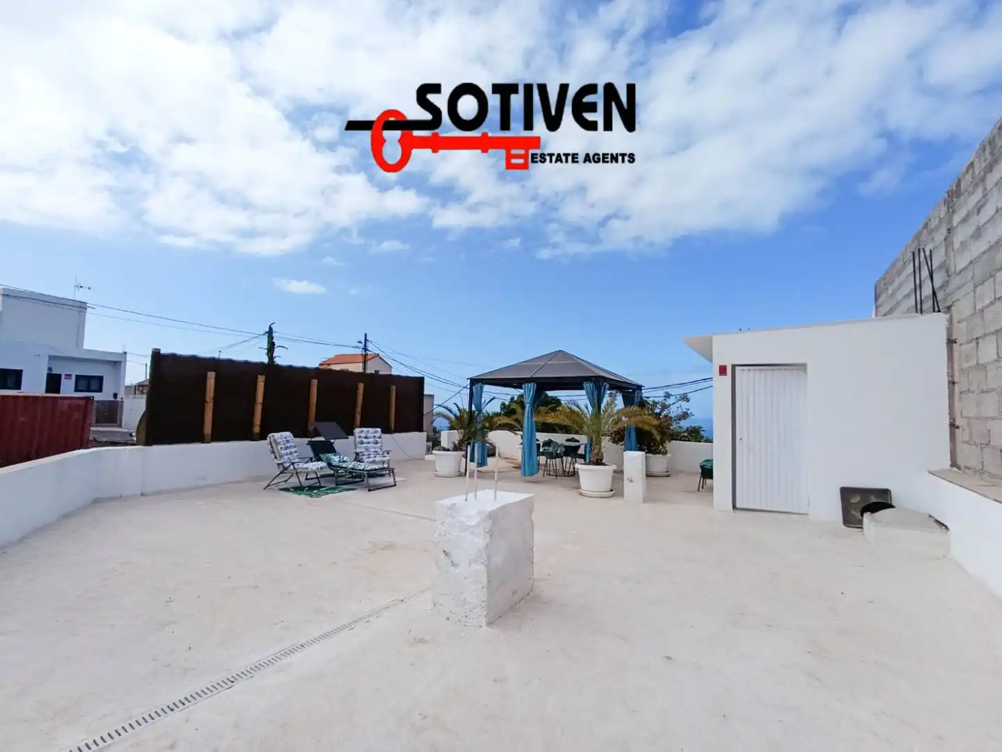 Vista exterior de Casa o chalet en venta en Adeje con Jardín privado y Terraza