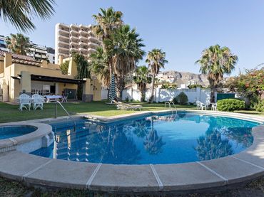 Chalet con piscina en venta en NOGAL DEL (AN)