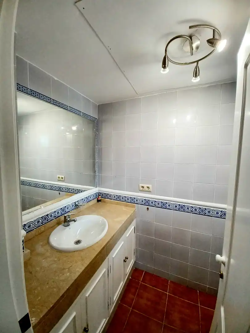 Maison avec terrasse à vendre à La Alcaidesa, imagen 7