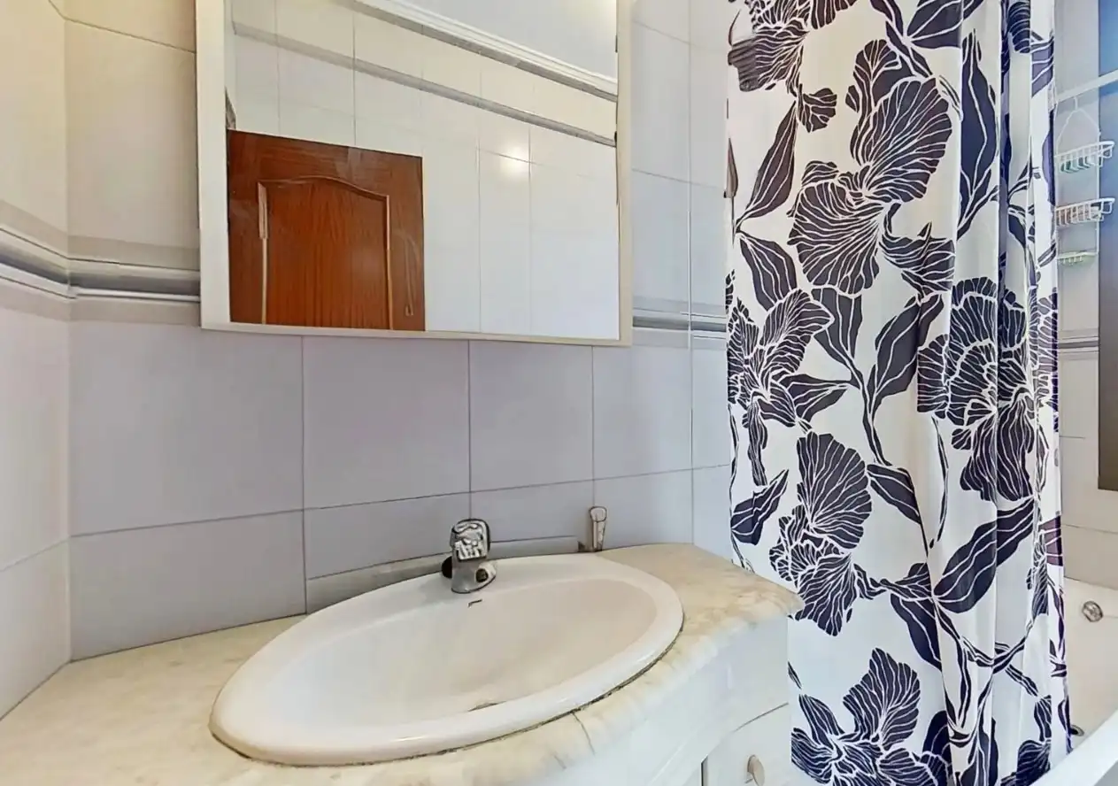 Flat with terrace for sale in Licenciado Poza, imagen 24