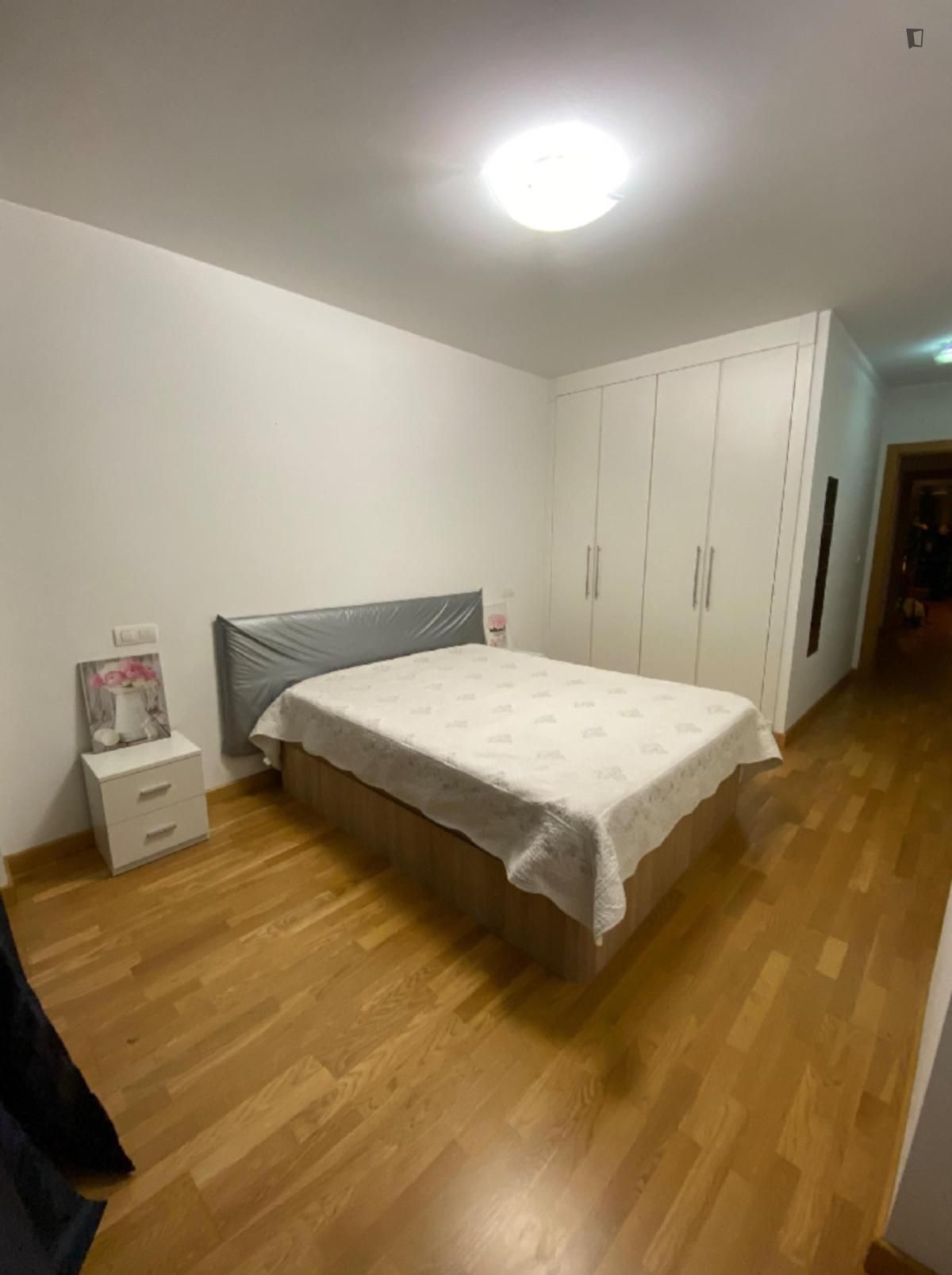 Habitación de Apartamento de alquiler en Burgos Capital con Amueblado y Lavadora