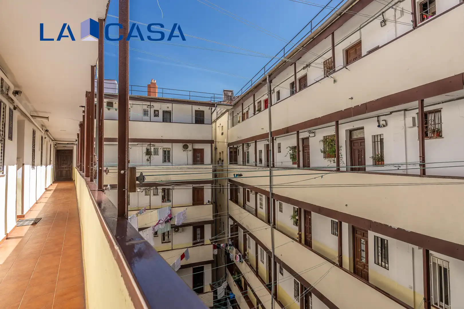 Vista exterior de Pis en venda en Madrid