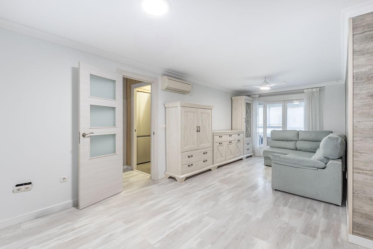 Piso de alquiler en Calle OSCAR ROMERO, Barrio de Zaidín, Zaidín