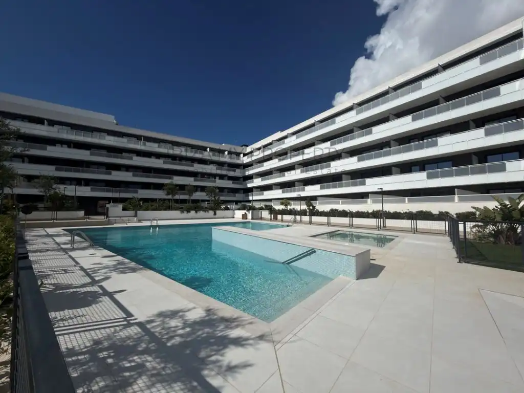 Piscina de Apartamento de alquiler en Eivissa