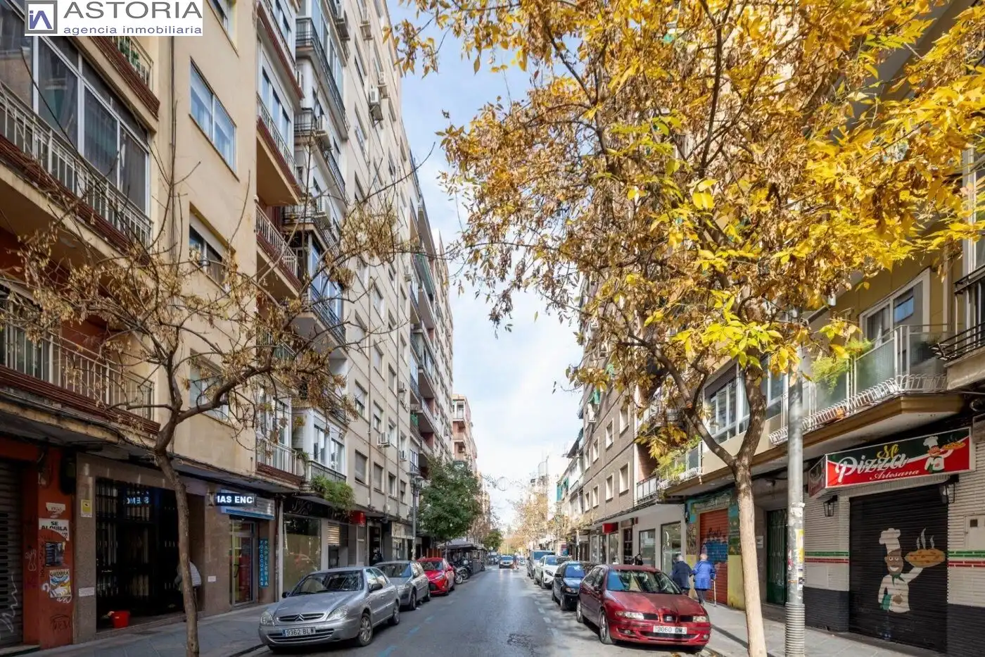 Piso con terraza en venta en Calle PEDRO ANTONIO DE ALARCON 81, imagen 2