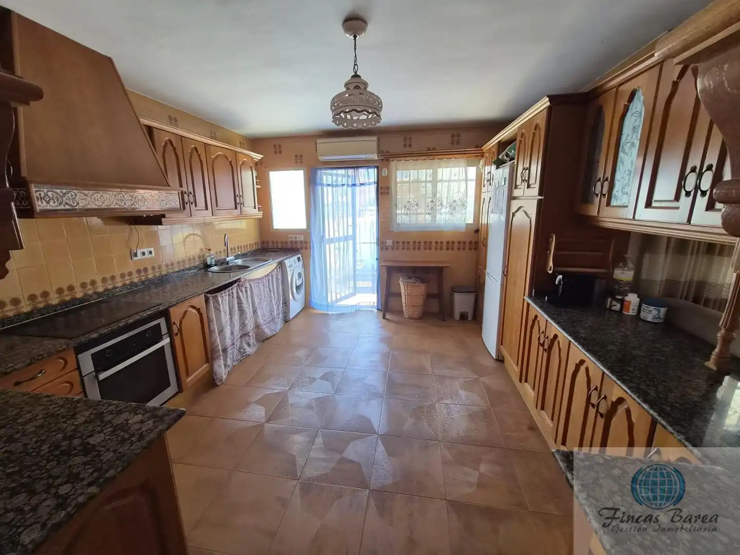 Cuina de Casa o xalet en venda en Fuengirola amb Aire condicionat, Terrassa i Traster
