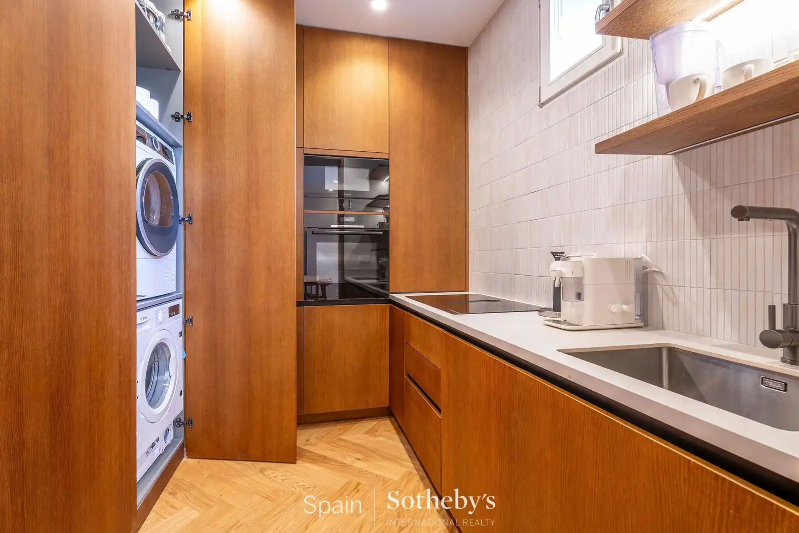 Kitchen of Apartments for sale in Madrid  with Air Conditioner and Heating
