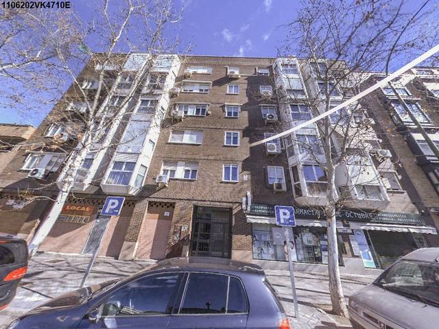 Garaje en Venta en C/ Antonio López en Almendrales