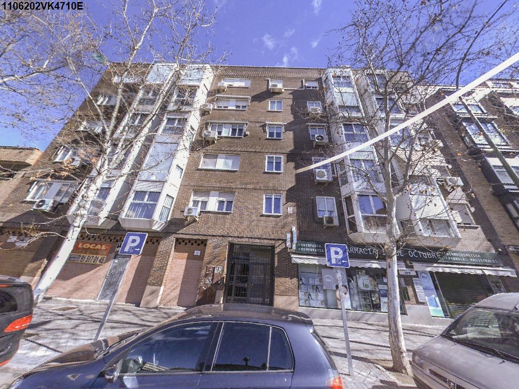 Exterior view of Garage for sale in  Madrid Capital