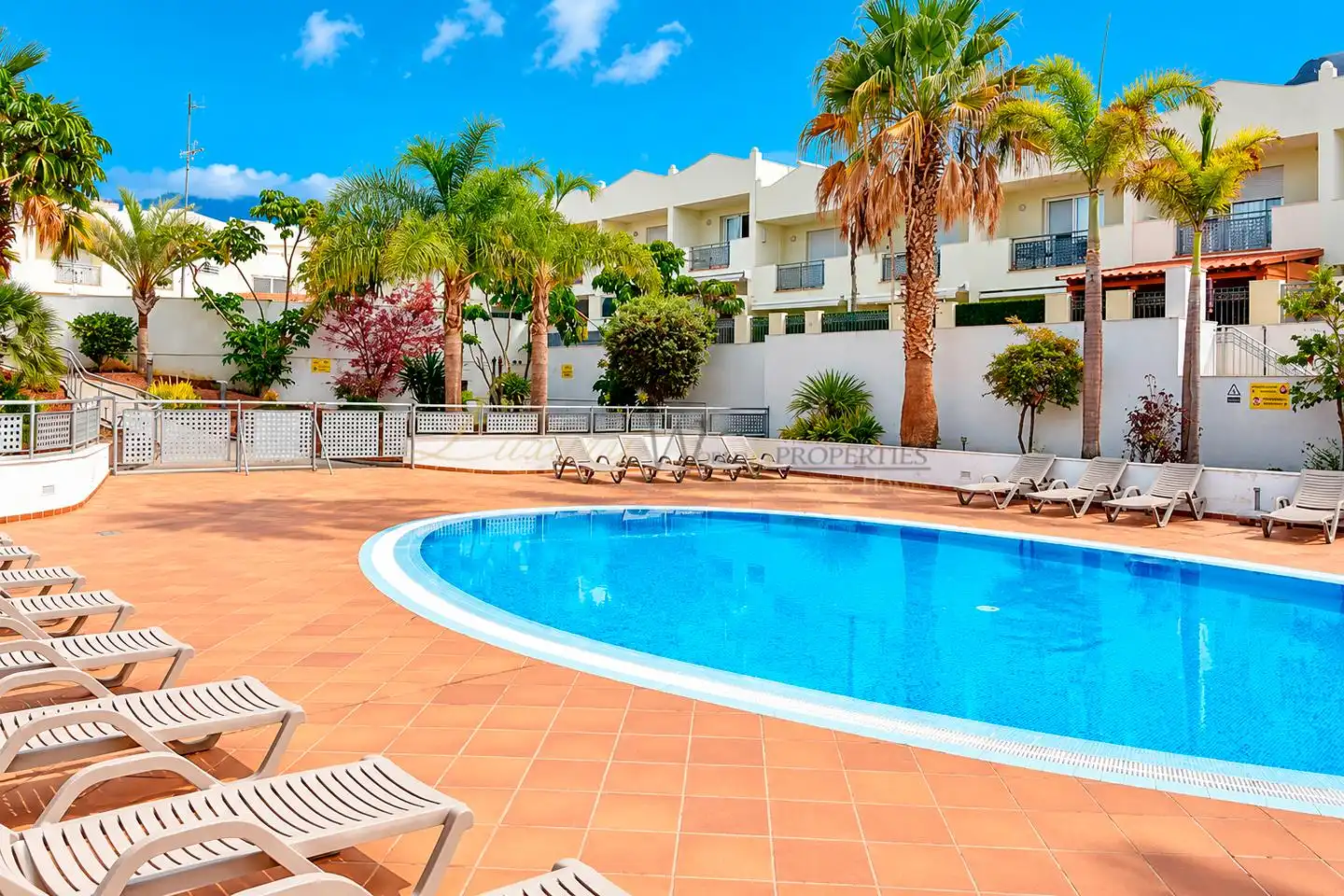 Casa con piscina en venta en Calle Beirut, imagen 24